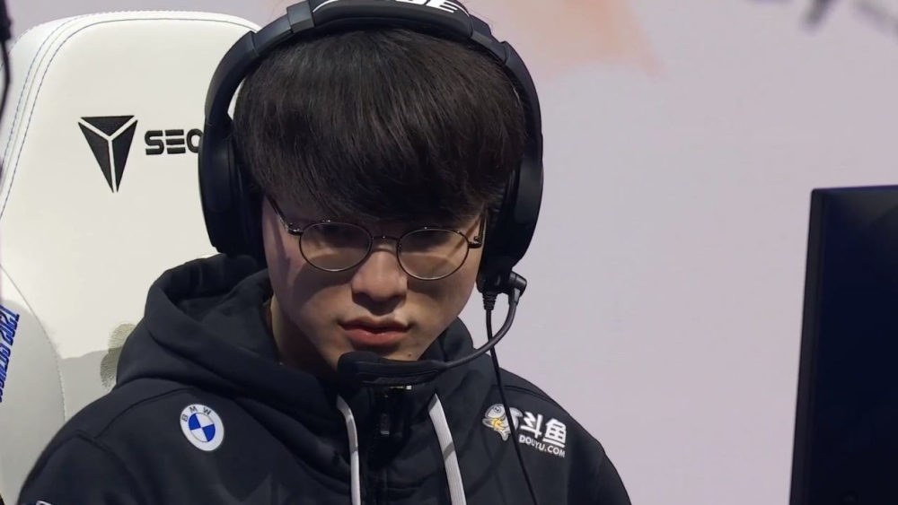 包含山东男篮今晨完成体检圣安东尼奥马刺围绕全明星赛调整名单,Faker连续三场比赛得分超过惊险取胜看傻球迷的词条 包含山东男篮今晨完成体检圣安东尼奥马刺围绕全明星赛调整名单,Faker连续三场比赛得分超过惊险取胜看傻球迷的词条